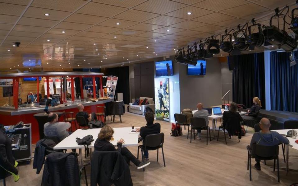 Lancement collection de Compressport sur le Plateau TV et dans l’Espace Média Télécabine du Groupe Mont Blanc Médias